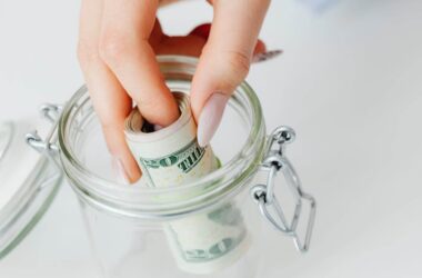 how to build an emergency fund in the US step by step