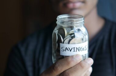 How to Save Money Fast on Low Income in the US
